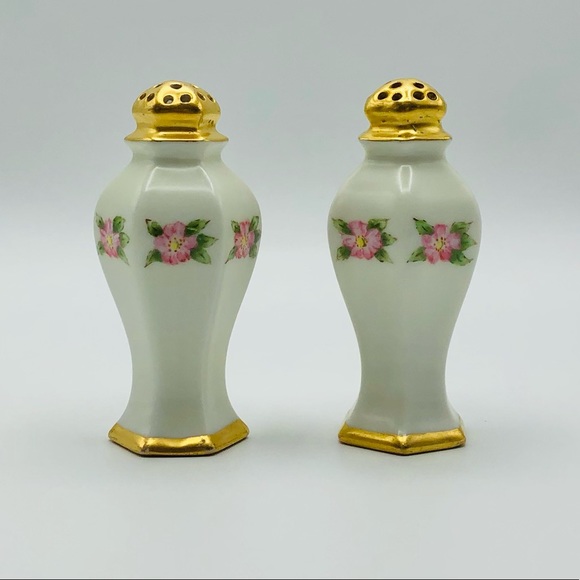 Antique One of a Kind Hand Painted Salt and Pepper Shakers Fine China - Picture 8 of 8
